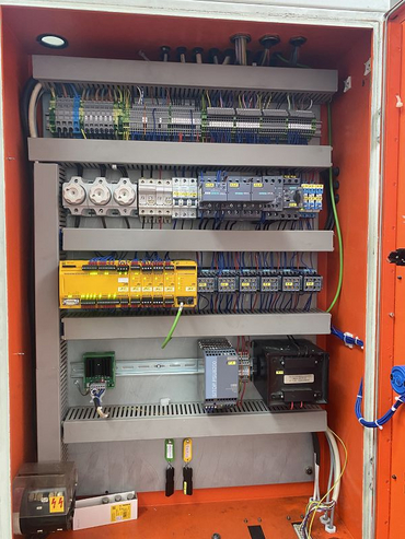#ehp #serviceistmehralsreparieren #lvd #blechbearbeitungmaschin #gesenkbiegepresse #retrofit #umbau #umrüstung #schaltschrank #electronic #wowirsindistvorne