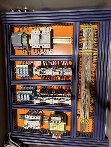 #ehp #serviceistmehralsreparieren #umbau #retrofit #nachrüstung #sicherheitstechnik #steueurng #gesenkbiegepresse #schaltschrank #technik #elektrik